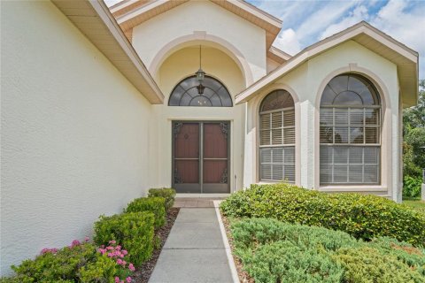 Casa en venta en Spring Hill, Florida, 3 dormitorios, 160.26 m2 № 1902470 - foto 6