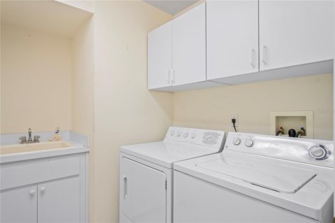 Casa en venta en Spring Hill, Florida, 3 dormitorios, 160.26 m2 № 1902470 - foto 23