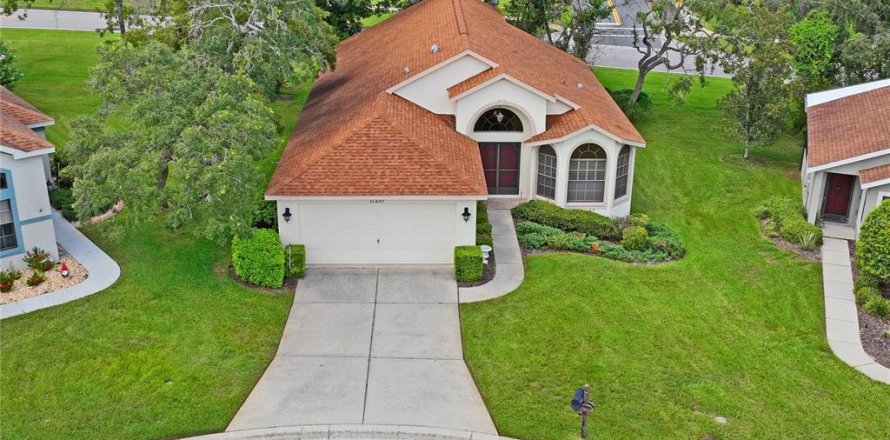 Casa en Spring Hill, Florida 3 dormitorios, 160.26 m2 № 1902470