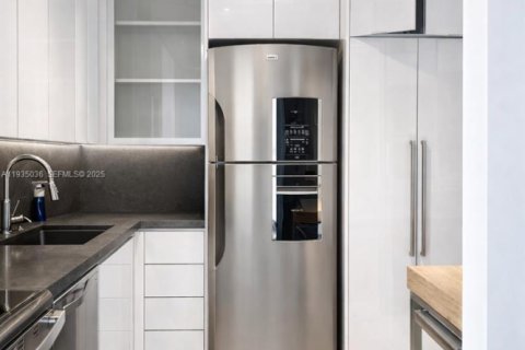 Condominio en venta en Aventura, Florida, 2 dormitorios, 97.92 m2 № 1994080 - foto 6