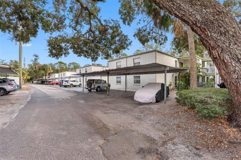 Condo in Tampa, Florida, 1 bedroom  № 1843299 - photo 30
