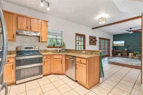 House in Apopka, Florida 3 bedrooms, 223.34 sq.m. № 1808431 - photo 10