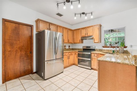 House in Apopka, Florida 3 bedrooms, 223.34 sq.m. № 1808431 - photo 11