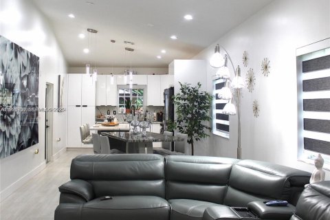 Villa ou maison à vendre à Homestead, Floride: 3 chambres, 128.21 m2 № 1986604 - photo 4