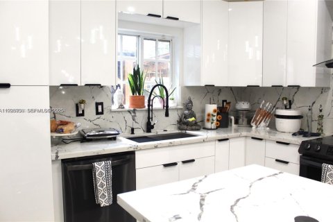 Villa ou maison à vendre à Homestead, Floride: 3 chambres, 128.21 m2 № 1986604 - photo 8