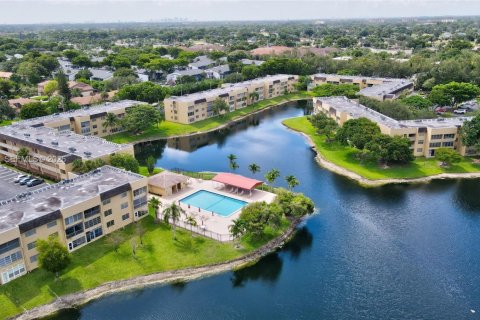 Copropriété à louer à Tamarac, Floride: 1 chambre, 61.32 m2 № 2002410 - photo 30