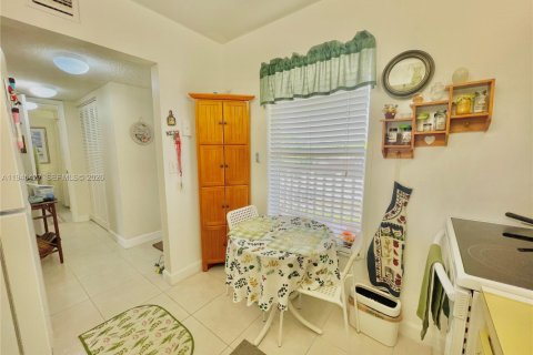 Copropriété à louer à Tamarac, Floride: 1 chambre, 61.32 m2 № 2002410 - photo 3
