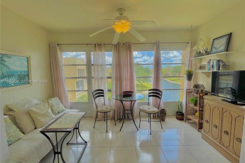 Copropriété à louer à Tamarac, Floride: 1 chambre, 61.32 m2 № 2002410 - photo 10