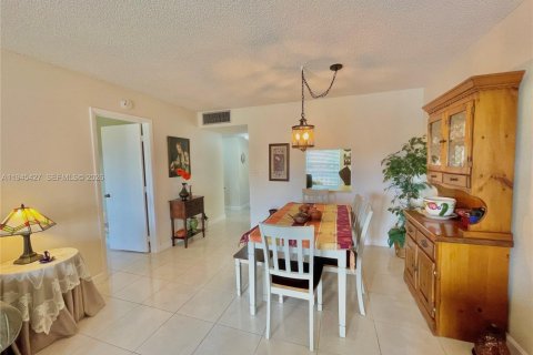Copropriété à louer à Tamarac, Floride: 1 chambre, 61.32 m2 № 2002410 - photo 14