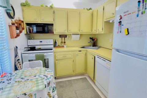 Copropriété à louer à Tamarac, Floride: 1 chambre, 61.32 m2 № 2002410 - photo 5