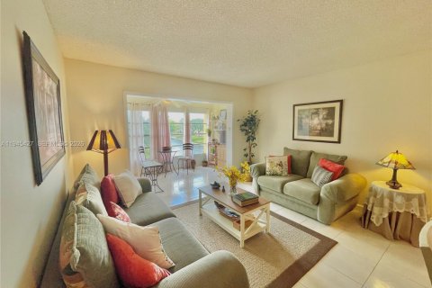 Copropriété à louer à Tamarac, Floride: 1 chambre, 61.32 m2 № 2002410 - photo 9