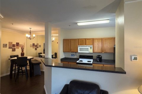 Condo in Bradenton, Florida, 1 bedroom  № 2237011 - photo 5