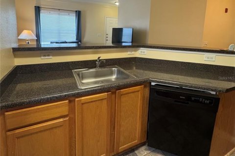 Condo in Bradenton, Florida, 1 bedroom  № 2237011 - photo 7