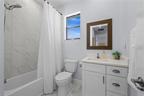 Villa ou maison à louer à Venice, Floride: 3 chambres, 140.93 m2 № 2421820 - photo 26