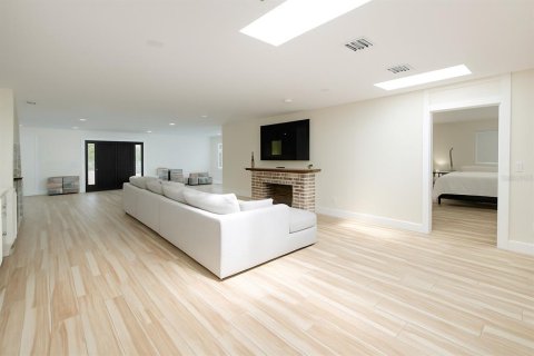 Casa en venta en Alva, Florida, 5 dormitorios, 243.4 m2 № 1902928 - foto 13