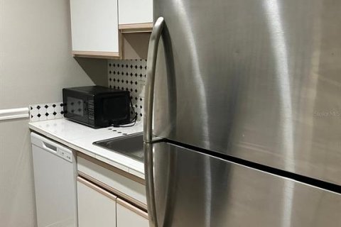 Copropriété à louer à Orlando, Floride: 2 chambres, 76.92 m2 № 2106995 - photo 10
