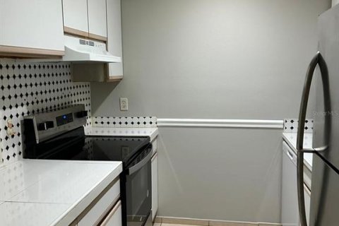 Copropriété à louer à Orlando, Floride: 2 chambres, 76.92 m2 № 2106995 - photo 12