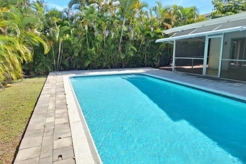 Снять в аренду виллу или дом в Окленд-Парк, Флорида 4 спальни, 167.22м2, № 1950984 - фото 21