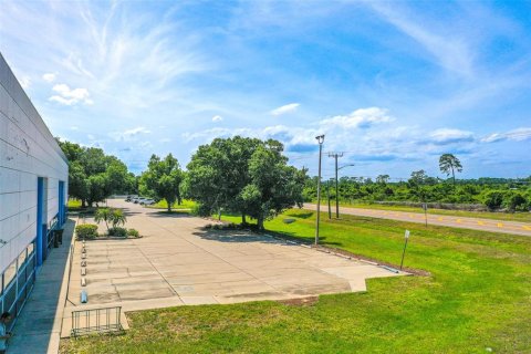 Commercial property in Rockledge, Florida 2554.16 sq.m. № 2213792 - photo 30