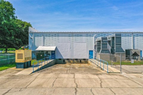 Commercial property in Rockledge, Florida 2554.16 sq.m. № 2213792 - photo 24