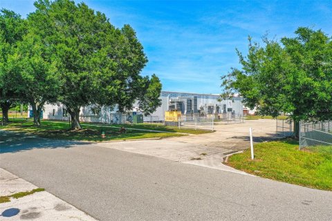 Commercial property in Rockledge, Florida 2554.16 sq.m. № 2213792 - photo 25