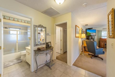 House in Sarasota, Florida 2 bedrooms, 91.04 sq.m. № 1524096 - photo 8