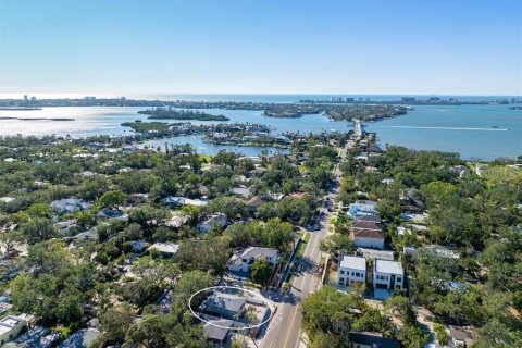 House in Sarasota, Florida 2 bedrooms, 91.04 sq.m. № 1524096 - photo 6