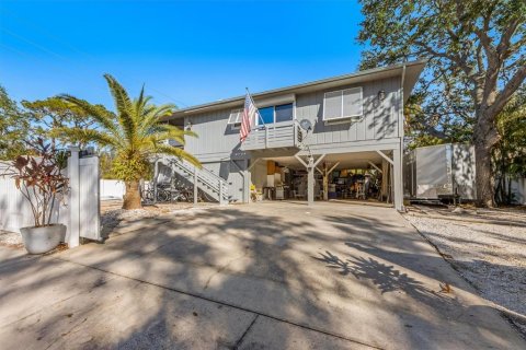 House in Sarasota, Florida 2 bedrooms, 91.04 sq.m. № 1524096 - photo 1