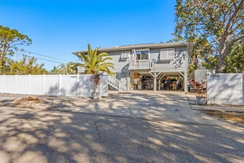 House in Sarasota, Florida 2 bedrooms, 91.04 sq.m. № 1524096 - photo 2