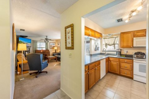House in Sarasota, Florida 2 bedrooms, 91.04 sq.m. № 1524096 - photo 9