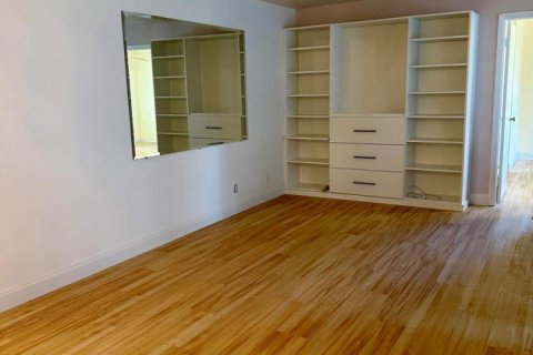 Купить кондоминиум в Сент-Луси, Флорида 4 комнаты, 118.91м2, № 2084143 - фото 20