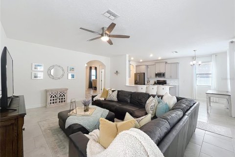 House in Winter Garden, Florida 3 bedrooms, 203.08 sq.m. № 1870226 - photo 8