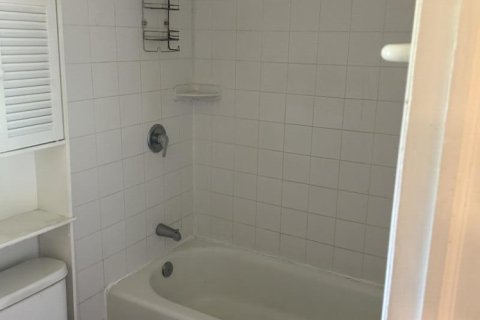 Villa ou maison à vendre à West Palm Beach, Floride: 2 chambres, 111.48 m2 № 1217599 - photo 1