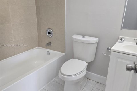 Copropriété à louer à Homestead, Floride: 4 chambres, 132.2 m2 № 1922088 - photo 5