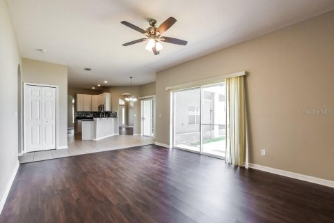 House in Kissimmee, Florida 4 bedrooms, 209.96 sq.m. № 2395858 - photo 5