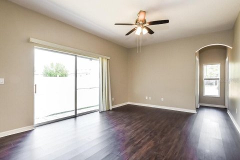 House in Kissimmee, Florida 4 bedrooms, 209.96 sq.m. № 2395858 - photo 4