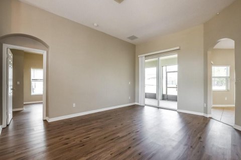House in Kissimmee, Florida 4 bedrooms, 209.96 sq.m. № 2395858 - photo 3