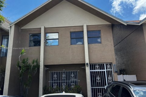 Copropriété à vendre à Hialeah, Floride: 3 chambres, 122.35 m2 № 1792396 - photo 1
