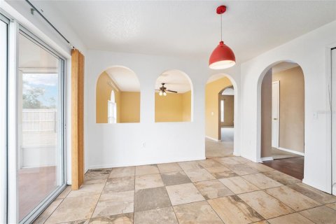 Casa en venta en Ocala, Florida, 3 dormitorios, 206.06 m2 № 2142912 - foto 7