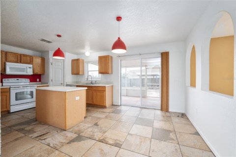 Casa en venta en Ocala, Florida, 3 dormitorios, 206.06 m2 № 2142912 - foto 4