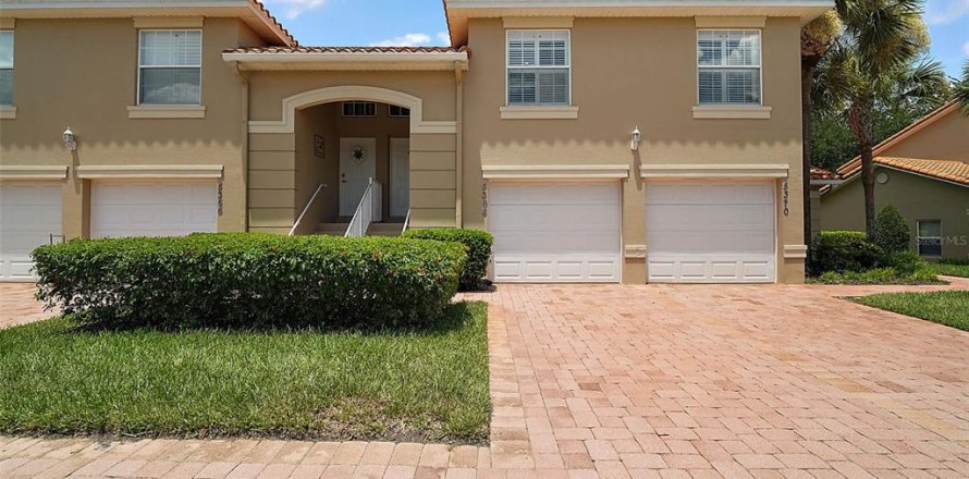 Condominio en Oxford, Florida, 2 dormitorios № 1834995