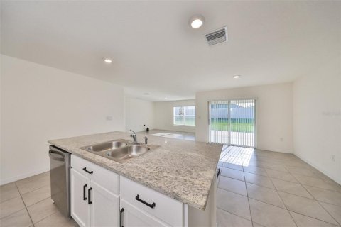Villa ou maison à louer à Wimauma, Floride: 4 chambres, 171.5 m2 № 2230079 - photo 4