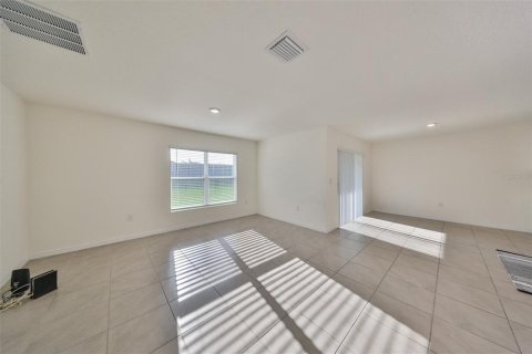 Villa ou maison à louer à Wimauma, Floride: 4 chambres, 171.5 m2 № 2230079 - photo 8
