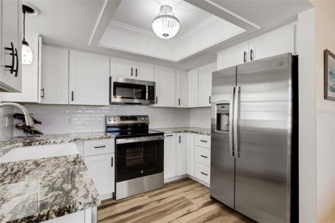 Condo in Englewood, Florida, 2 bedrooms  № 1832736 - photo 4