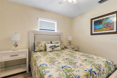 Condo in Englewood, Florida, 2 bedrooms  № 1832736 - photo 20
