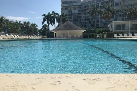 Touwnhouse à louer à Key Biscayne, Floride: 2 chambres, 96.8 m2 № 1972719 - photo 17