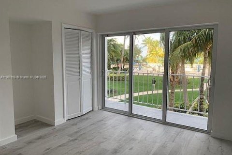 Touwnhouse à louer à Key Biscayne, Floride: 2 chambres, 96.8 m2 № 1972719 - photo 11