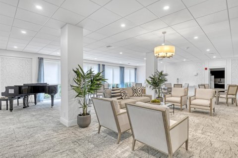 Condo in Palm Beach, Florida, 1 bedroom № 2187722 - photo 29