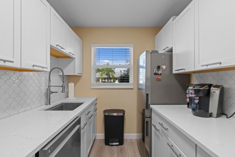 Condominio en venta en Delray Beach, Florida, 1 dormitorio, 92.34 m2 № 2181668 - foto 9