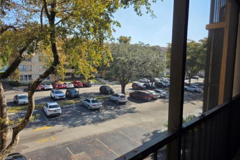 Condominio en alquiler en Lauderhill, Florida, 2 dormitorios, 98.48 m2 № 2027015 - foto 24